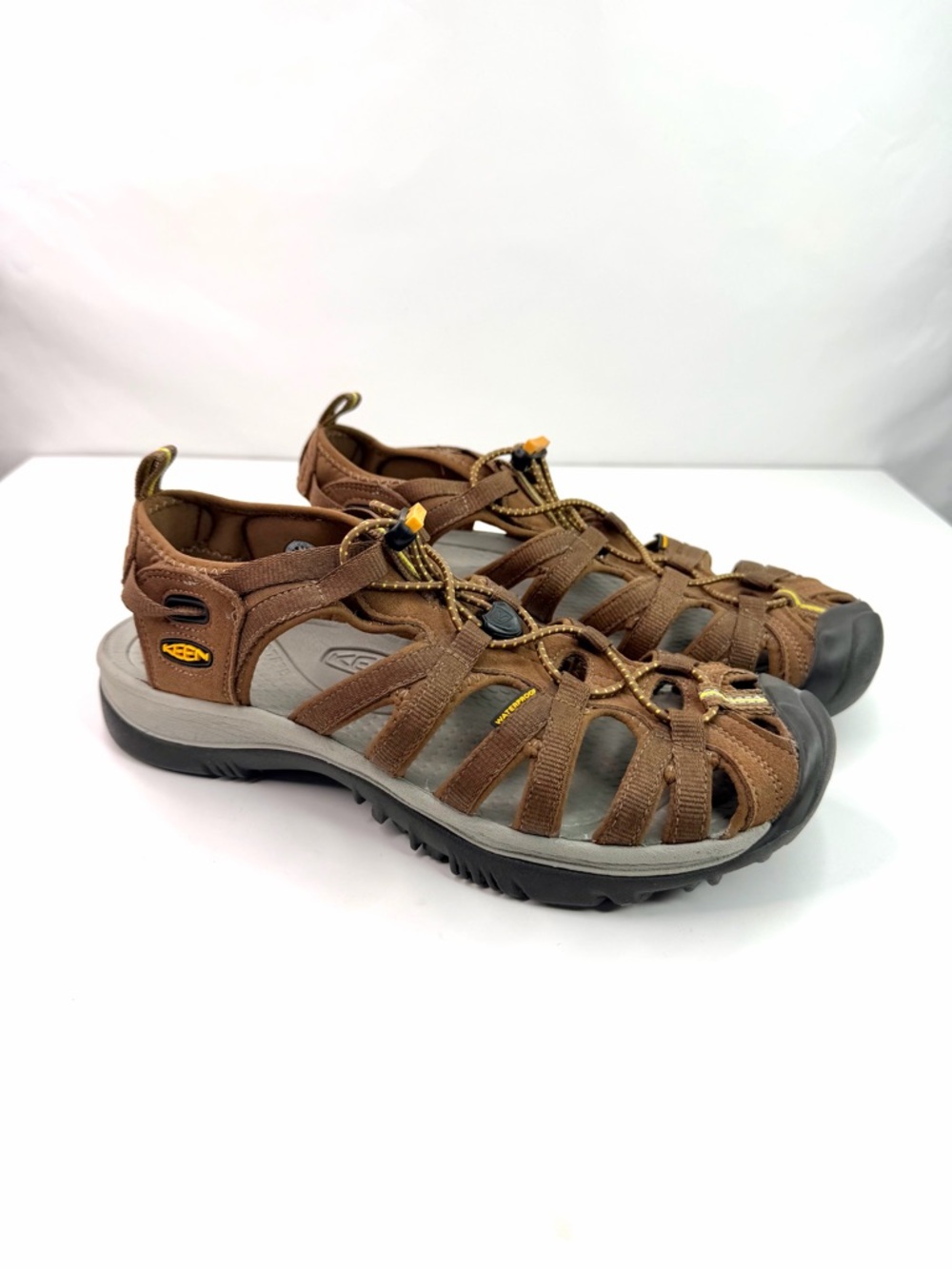 KEEN Brown Women’s Whisper Closed-Toe Hiking Sandals